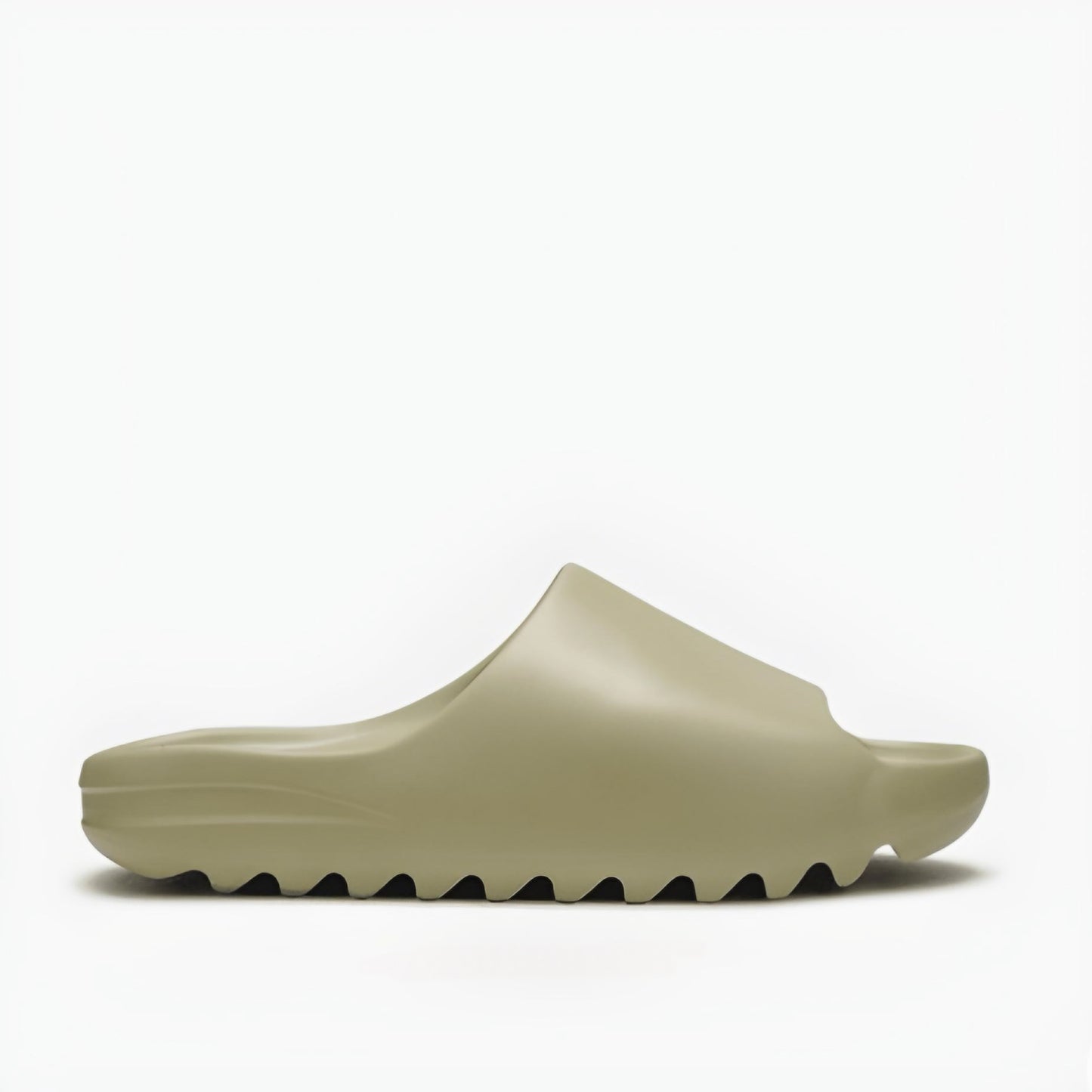 Adidas - Yeezy slide